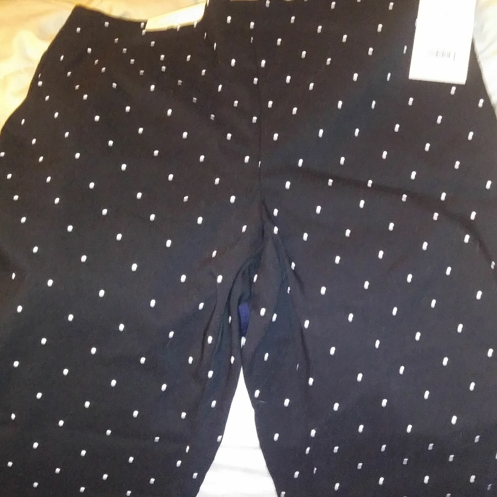 Pants zipup on side